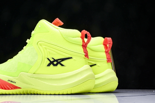 Asics Nova Surge 3 1061A049-750 