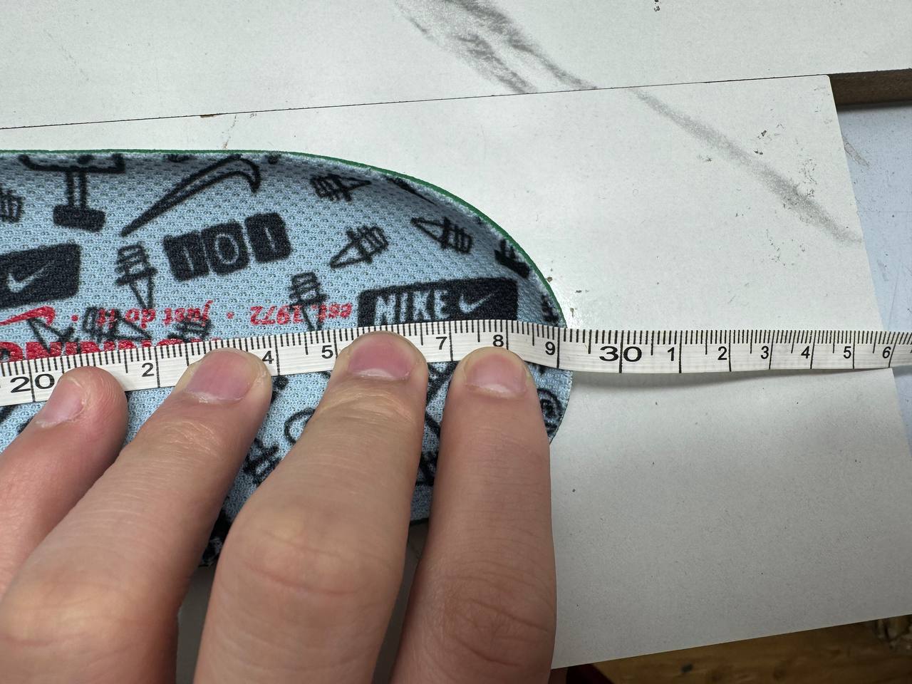 Правильное положение линейки при измерении